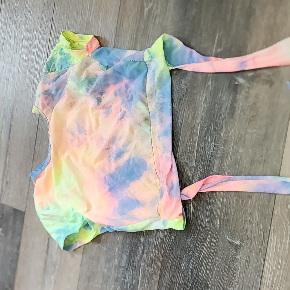Tie day open back shirt